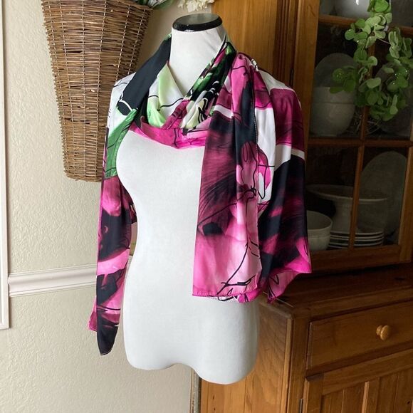 New REED Hampton Abstract Floral Oblong Scarf - Picture 3 of 11